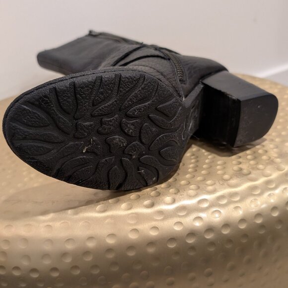 Born Heeled Low-Calf Moto Black Leather Boots - Women's sz 7 - Picture 10 of 12